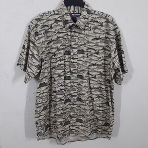 Reel Legends Performance Clothing Mens L Fish Print Short Sleeve Button Up Shirt
